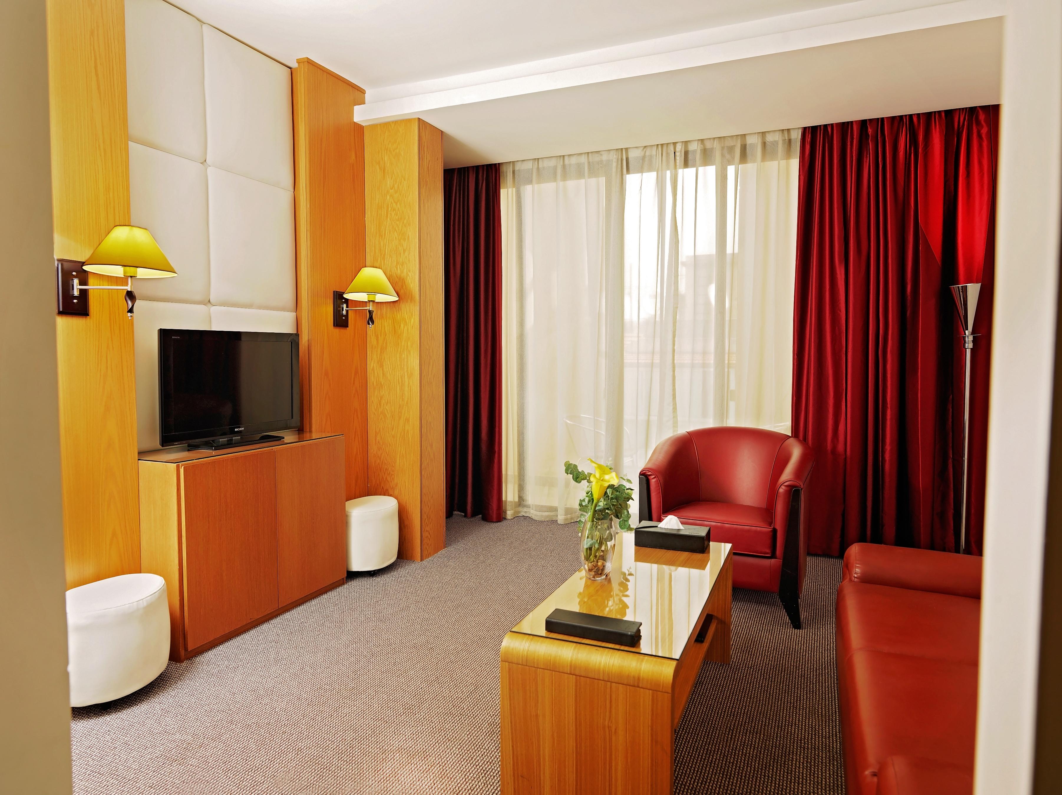 Wh Hotel Beirut Bagian luar foto