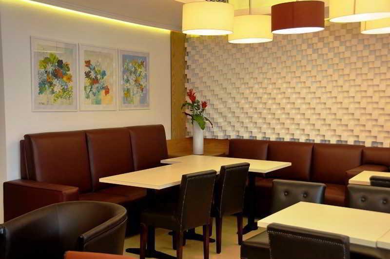 Wh Hotel Beirut Bagian luar foto