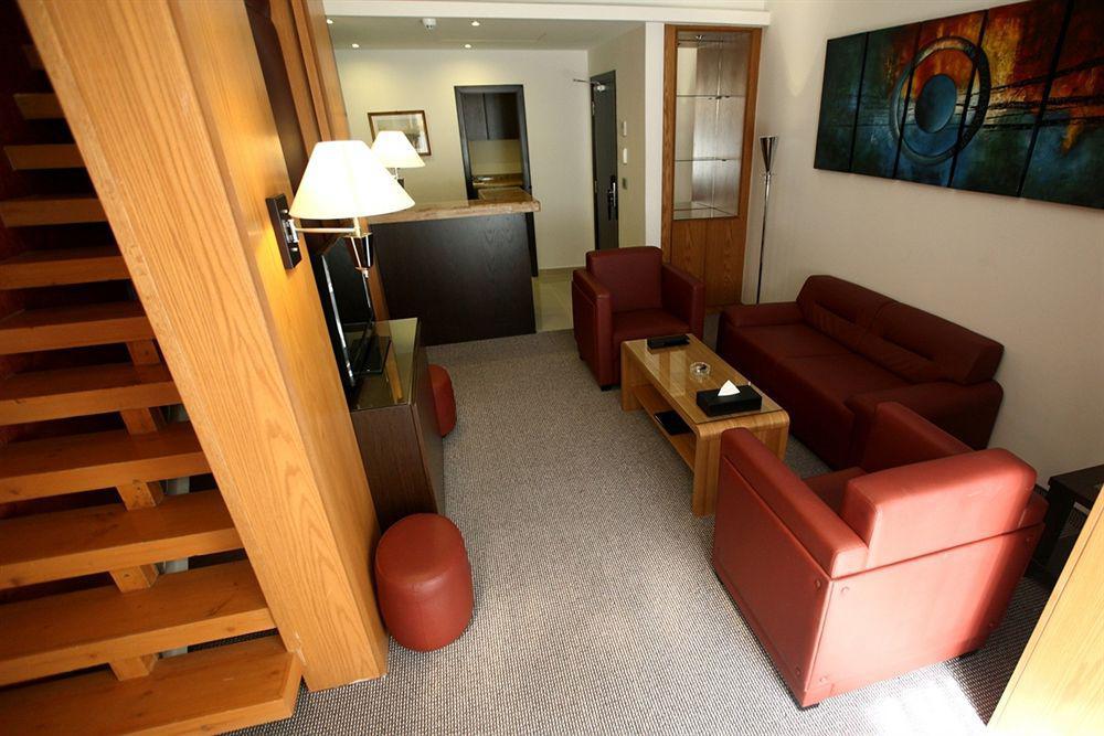 Wh Hotel Beirut Bagian luar foto