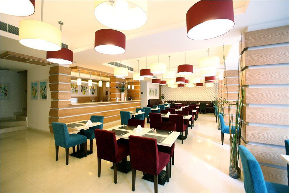 Wh Hotel Beirut Bagian luar foto